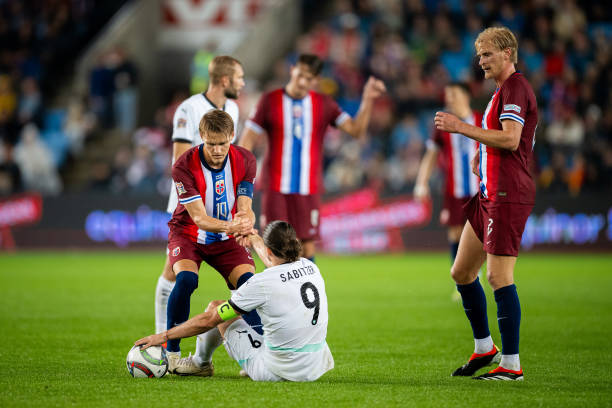 Thủ quân Arsenal Odegaard chấn thương khi khoác áo tuyển Na Uy